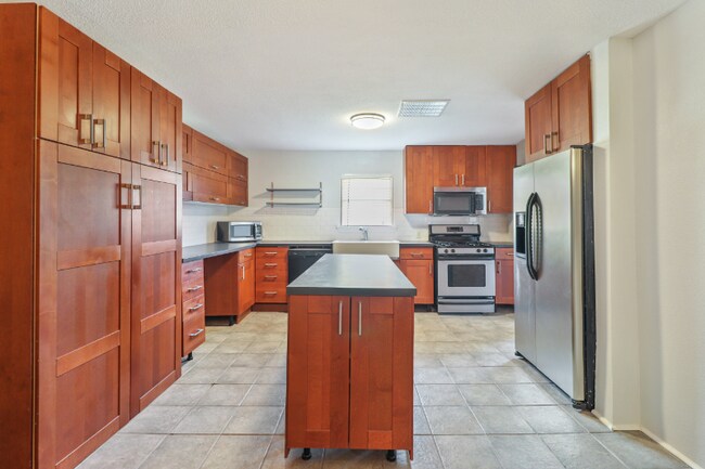 Foto del edificio - 4110 Auburn St