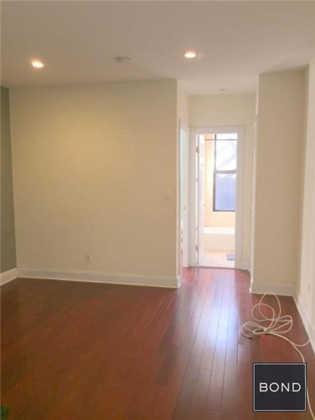 Foto del edificio - 226 E 26th St