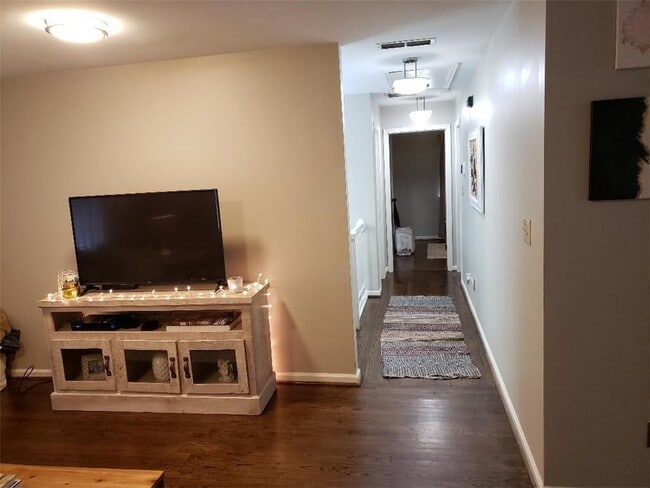 Foto del edificio - 3192 Osborne Rd NE