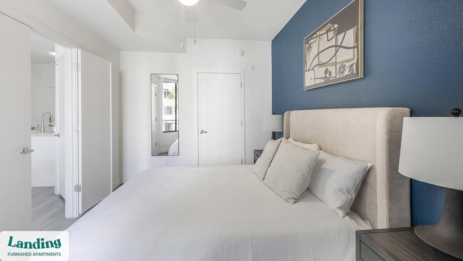 Building Photo - 1811 E Apache Blvd