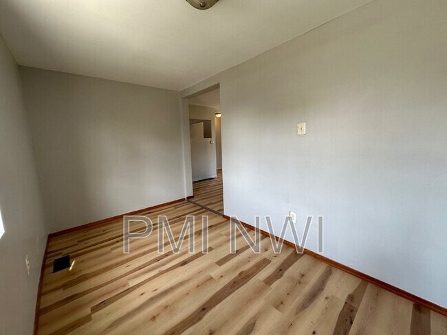 Foto del edificio - 1103 Moss St