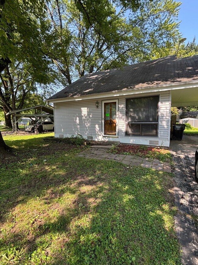 Foto del edificio - 2807 Shadowcreek Dr