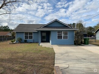 Building Photo - 1329 Forest Lake Dr