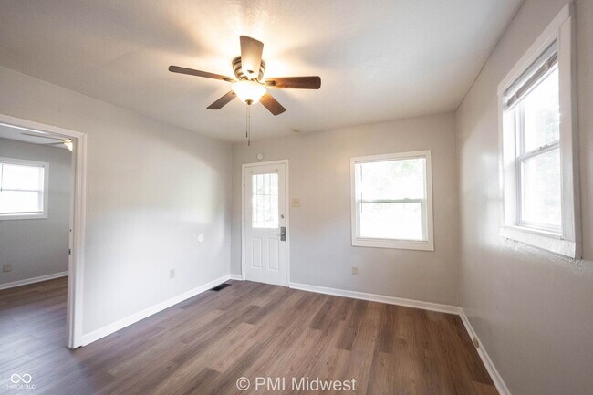 Foto del edificio - 3026 S Rybolt Ave