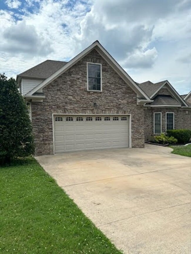Building Photo - 277 Cullom Way