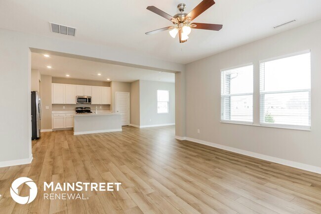 Foto del edificio - 9225 Larson Dr