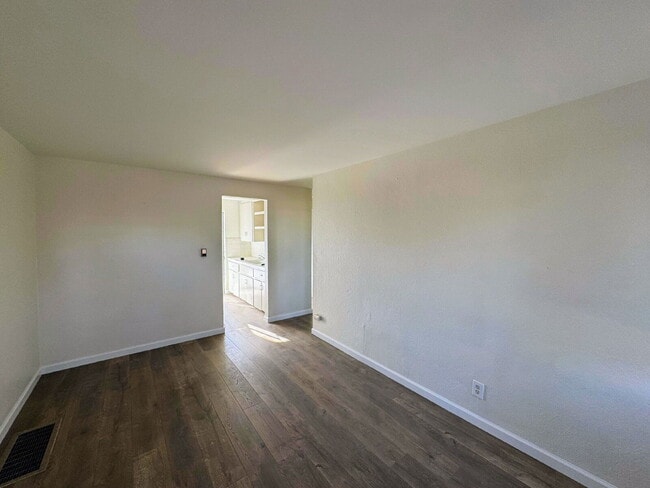 Photo - 1411 Boston St Apartment