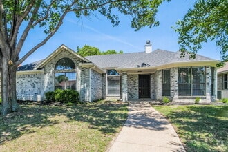 Building Photo - 1109 Buckeye Dr