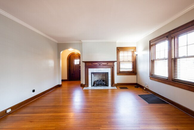 Foto del edificio - Charming Home in Deer Park Neighborhood