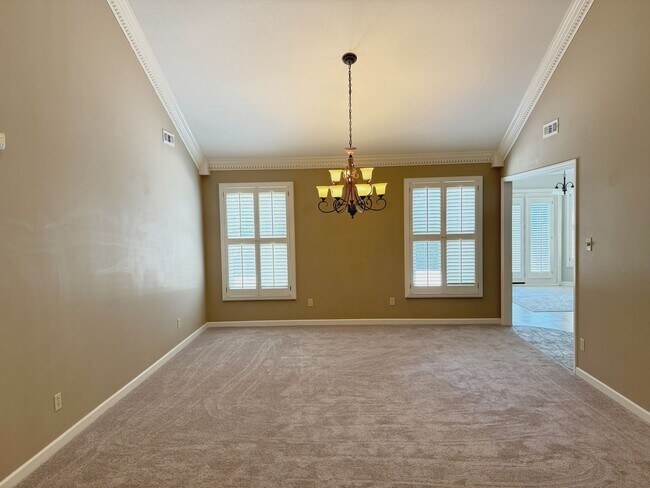Foto del edificio - NORTHSHORE LANDING-all 3 bedrooms on the m...