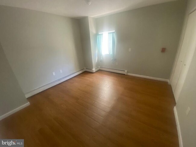 Foto del edificio - 2712 N Main Ave