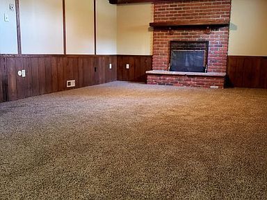 Building Photo - 2901 Vermillion Dr