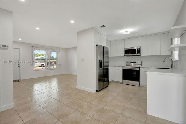 Photo - 4435 SW 102nd Ct House