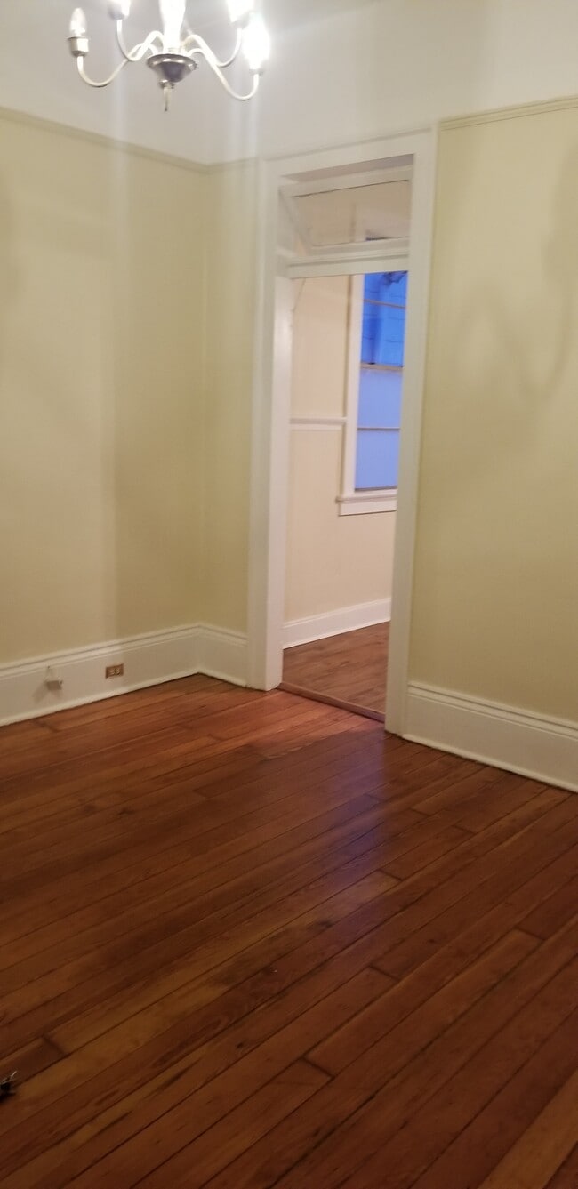 Building Photo - 7618 Freret St