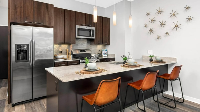 Photo - 640 W Huron St (Chicago, IL)