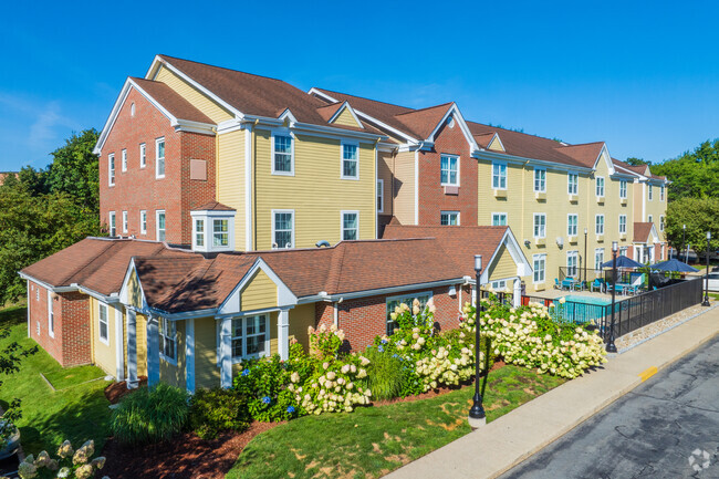 Building Photo - Residences at International Place