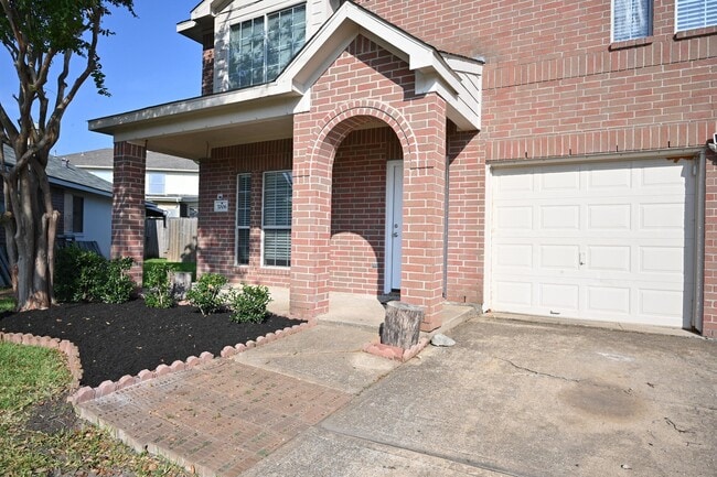 Building Photo - 7006 Biton Dr