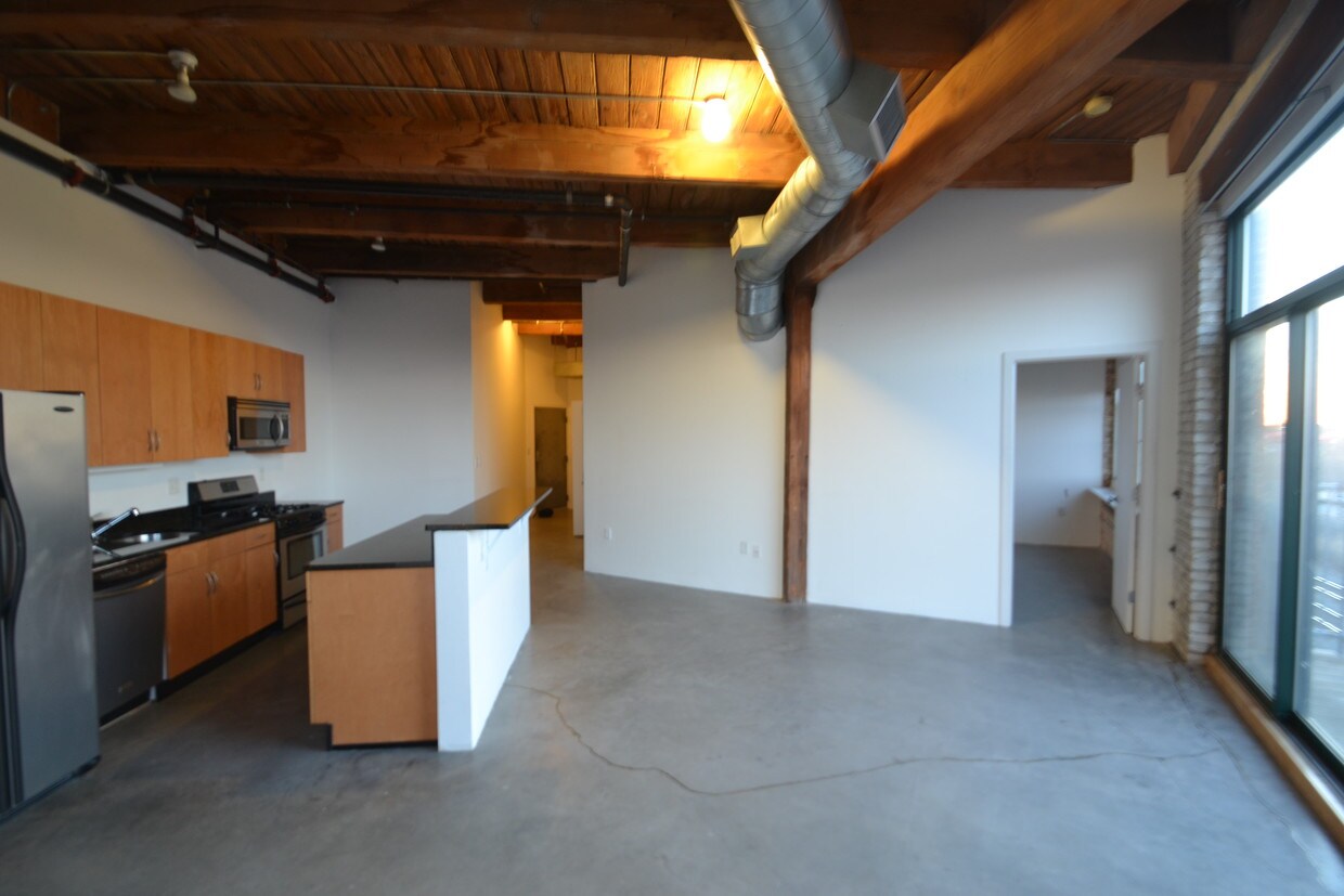 43 Charlton St Unit APT B403, Everett, MA 02149 Apartments in