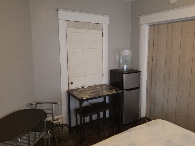 Foto del edificio - 3316 Renick St