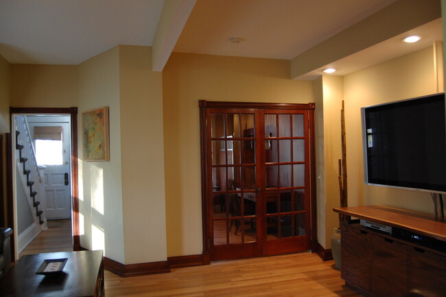 Foto del edificio - 138 N Franklin St