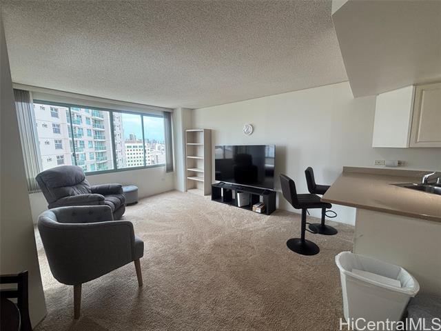 Building Photo - 1314 Kalakaua Ave