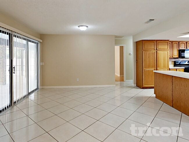Building Photo - 2125 El Campo Ave