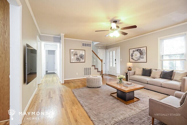 Foto del edificio - 402 Roosevelt Dr