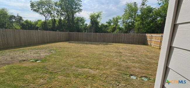Building Photo - 2513 Rollett Dr