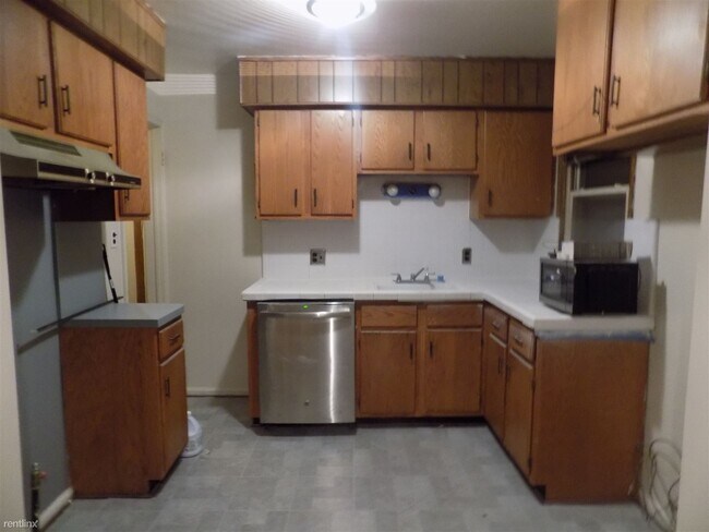Building Photo - 3 br, 1 bath House - 17898 Mackay St