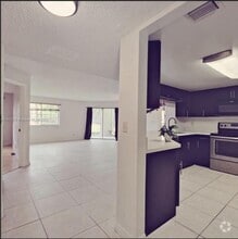 Building Photo - 9977 Westview Dr