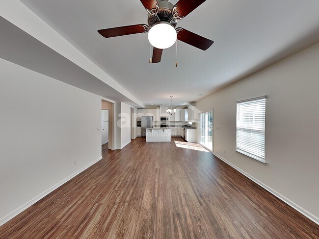 Foto del edificio - 5034 Twin River Dr