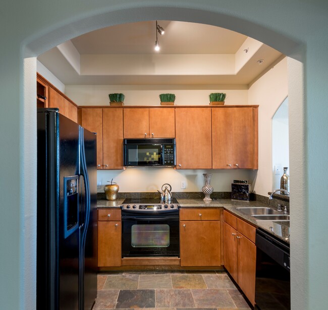 Kitchen - 4550 Cherry Creek