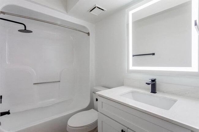 The Jax, Nashville, TN, Baño - The Jax