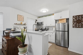 Building Photo - 18617 Egret Bay Blvd