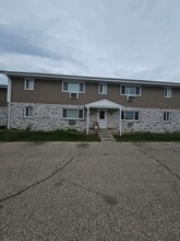Building Photo - 851 Eastern Ave