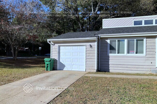 Foto del edificio - 5230 Long Green Ln