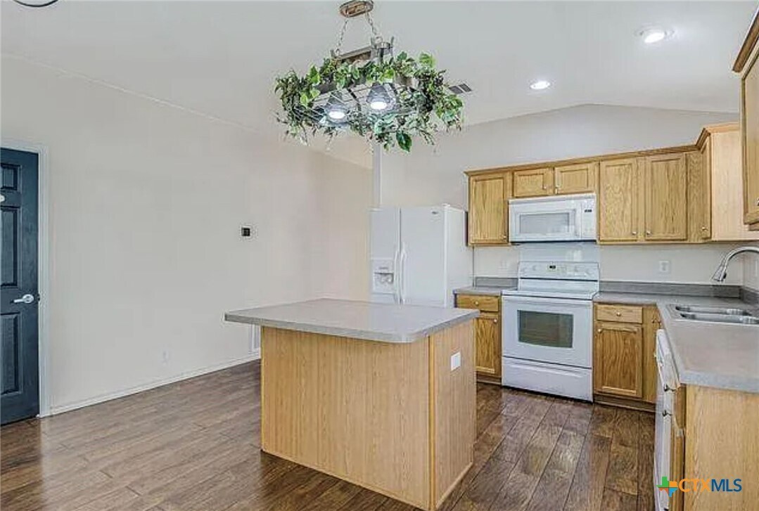Foto principal - 238 Starling Creek