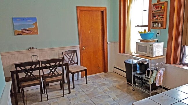 Building Photo - 4 bedroom in Boston MA 02113