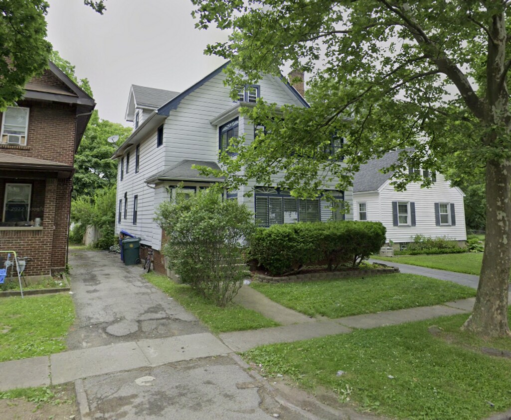 Primary Photo - 218-220 Congress Ave