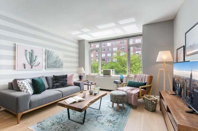 Foto del edificio - 325 North End Ave