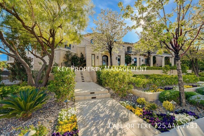 Building Photo - ITALIAN STYLE VILLA WITH EXQUISITE FINISHE...