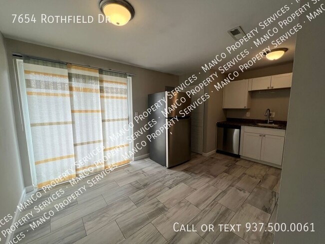 Foto del edificio - 7654 Rothfield Dr