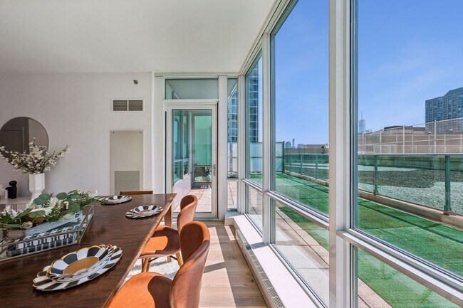 Foto del edificio - 1 Shore Ln