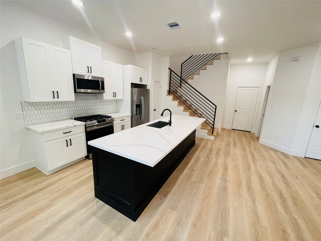 Foto del edificio - 5312 Denmark St