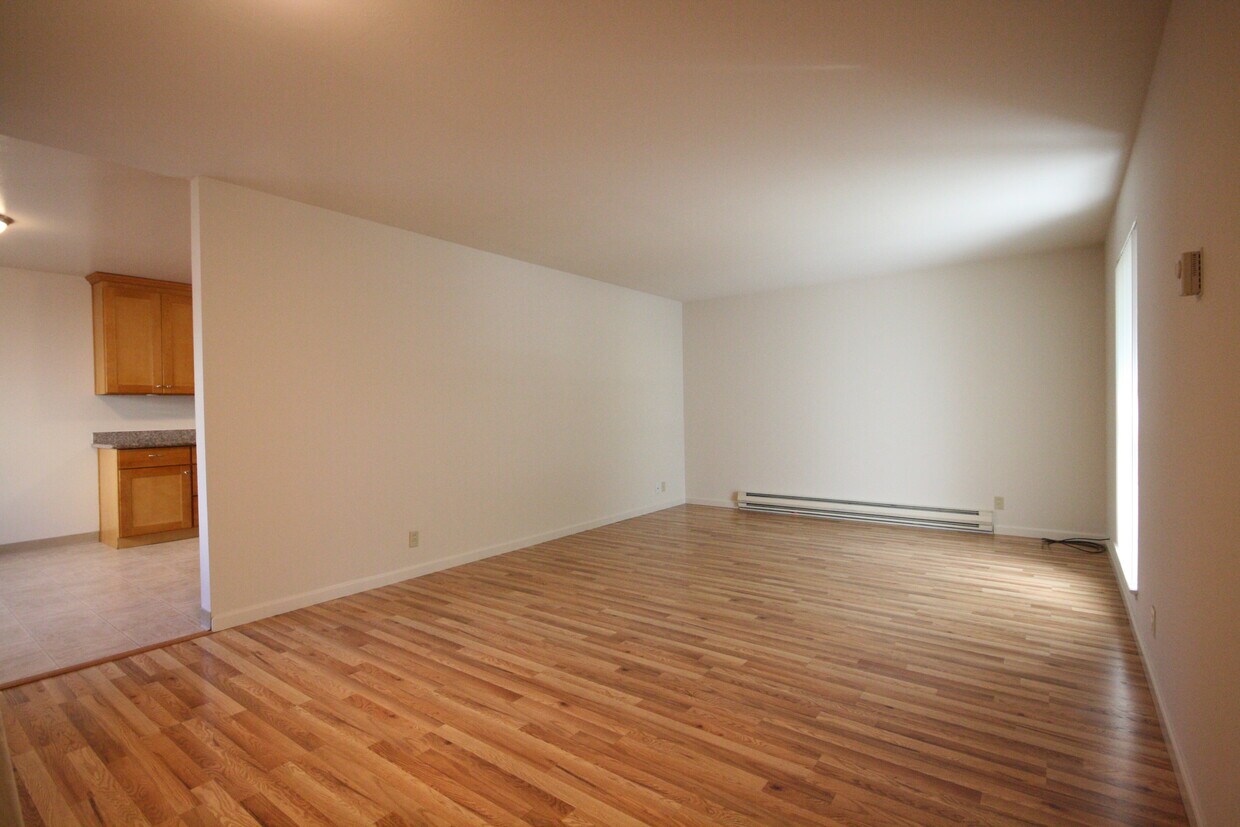 Primary Photo - 1225 W Washington Ave