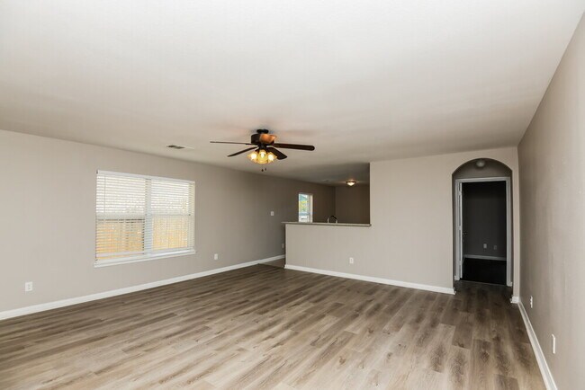 Foto del edificio - 4729 Cedar Springs Dr