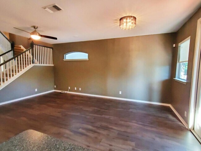 Building Photo - 1202 Cresswell Cove