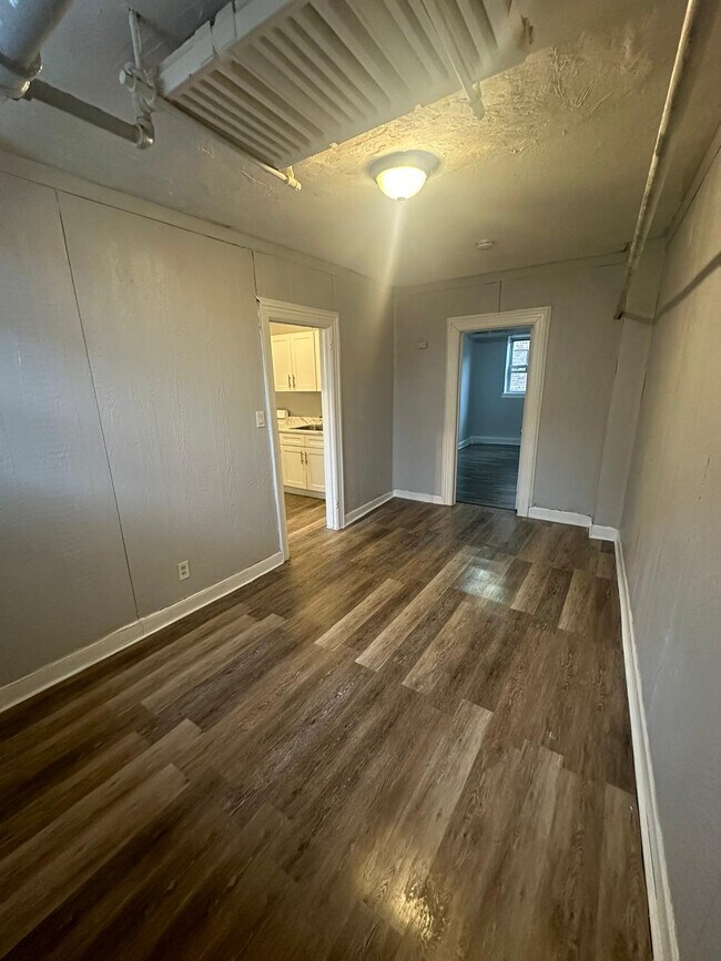 129 Scofield St Unit 13, Newark, NJ 07106 Apartments in Newark, NJ