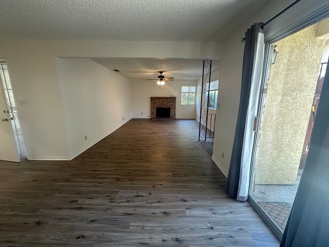 Building Photo - 5942 Merrywood Dr