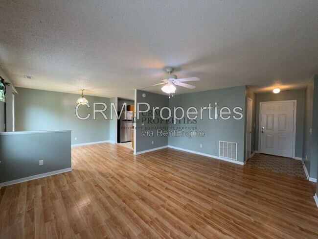 Foto del edificio - 1058 Springwater Rd